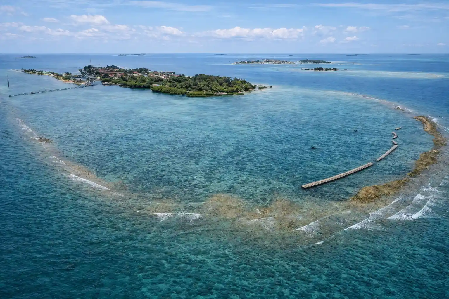 pulau Ppramuka destinasi Pilihan paket Pulau seribu 2 hari 1 Malam