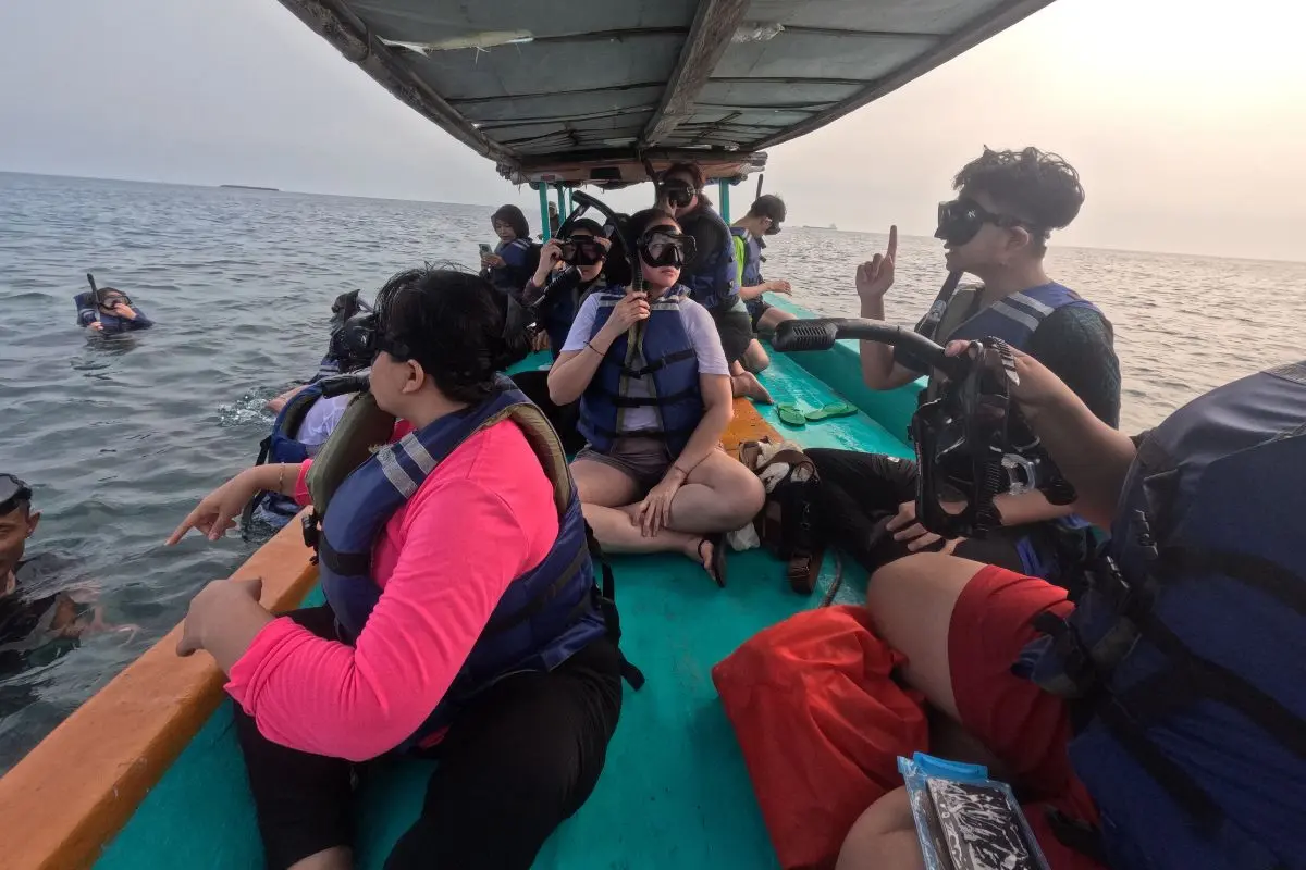 Snorkeling di Pulau Pramuka